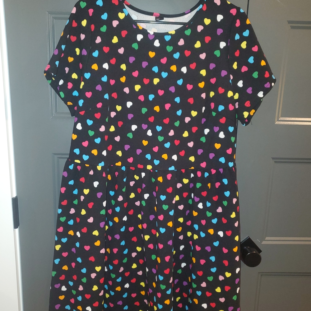 SHEIN Black Dress with Multicolor Heart Print